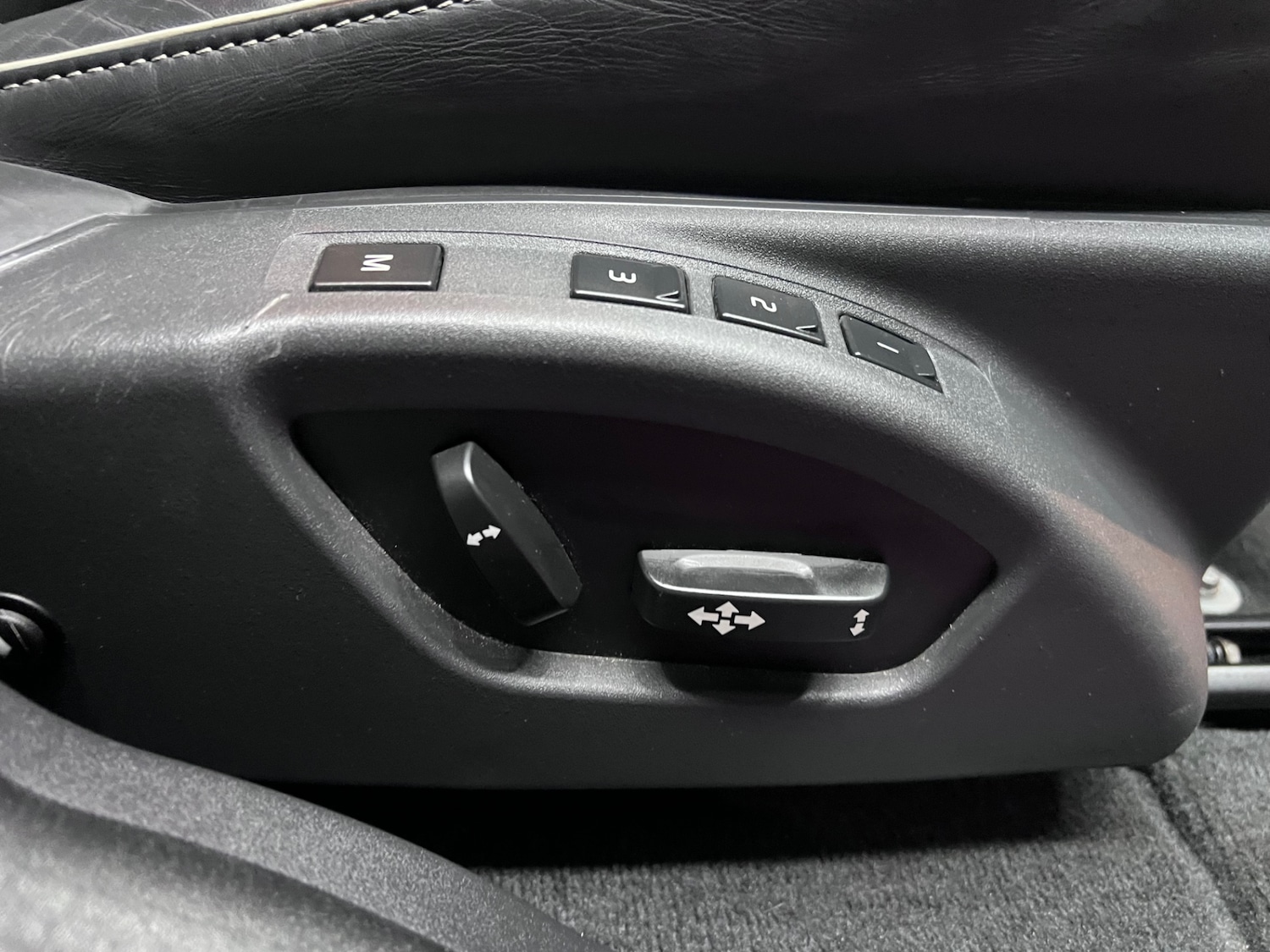 Used Volvo XC60 2017 for sale - 76382424: Photo 24