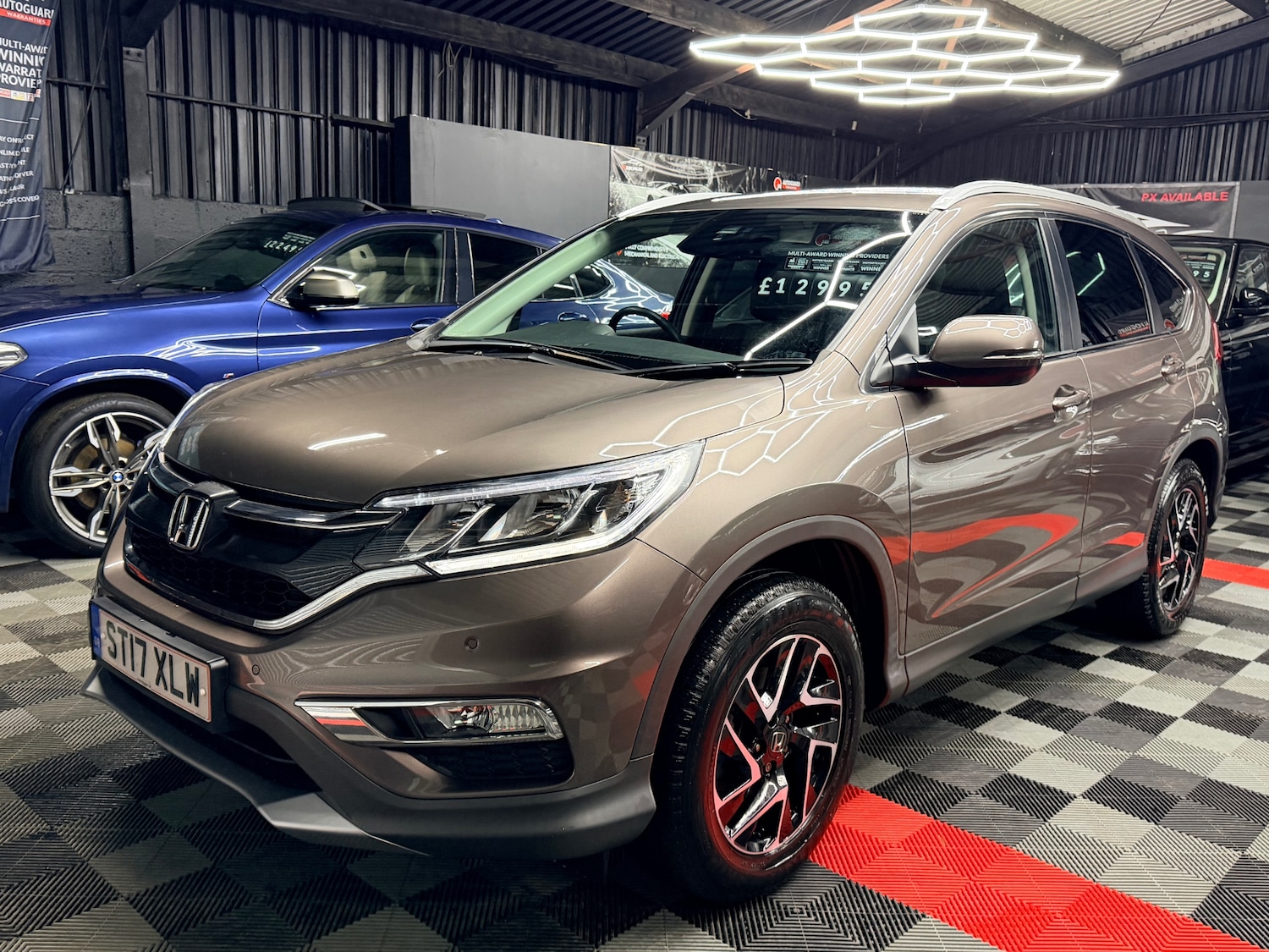 Used Honda CR-V 2017 for sale - 76945504: Photo 11