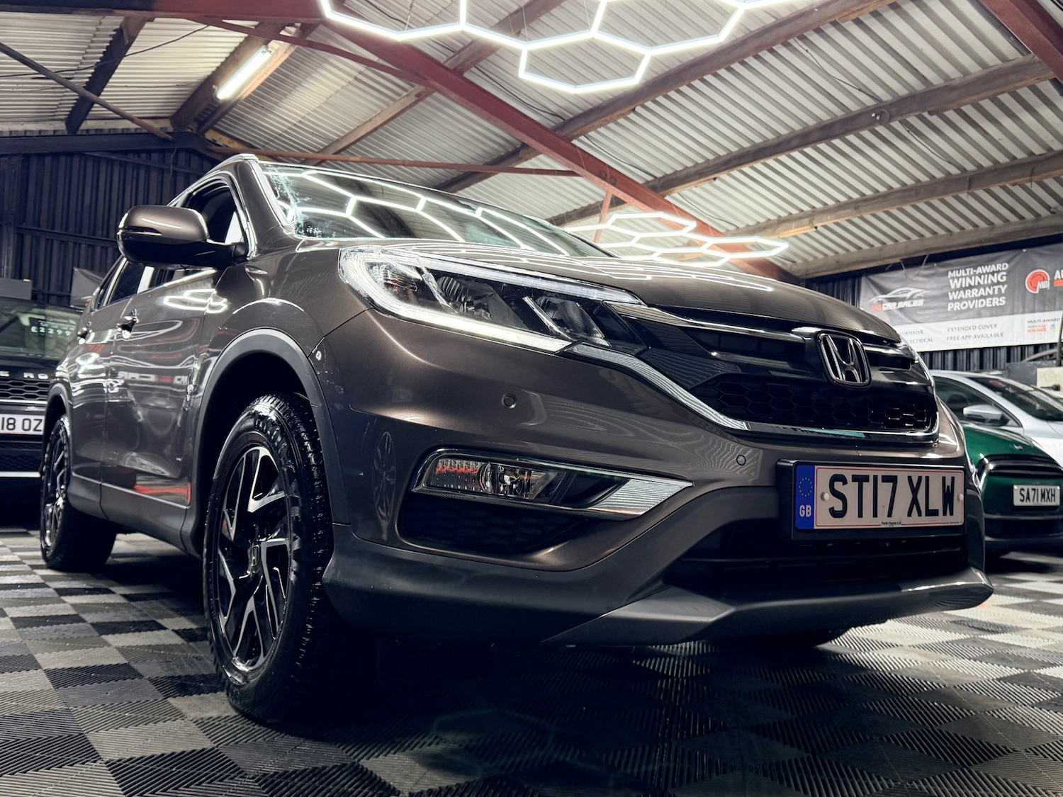 Used Honda CR-V 2017 for sale - 76945504: Photo 12