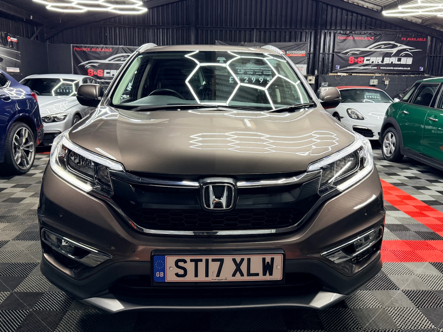 Used Honda CR-V 2017 for sale - 76945504: Photo 14