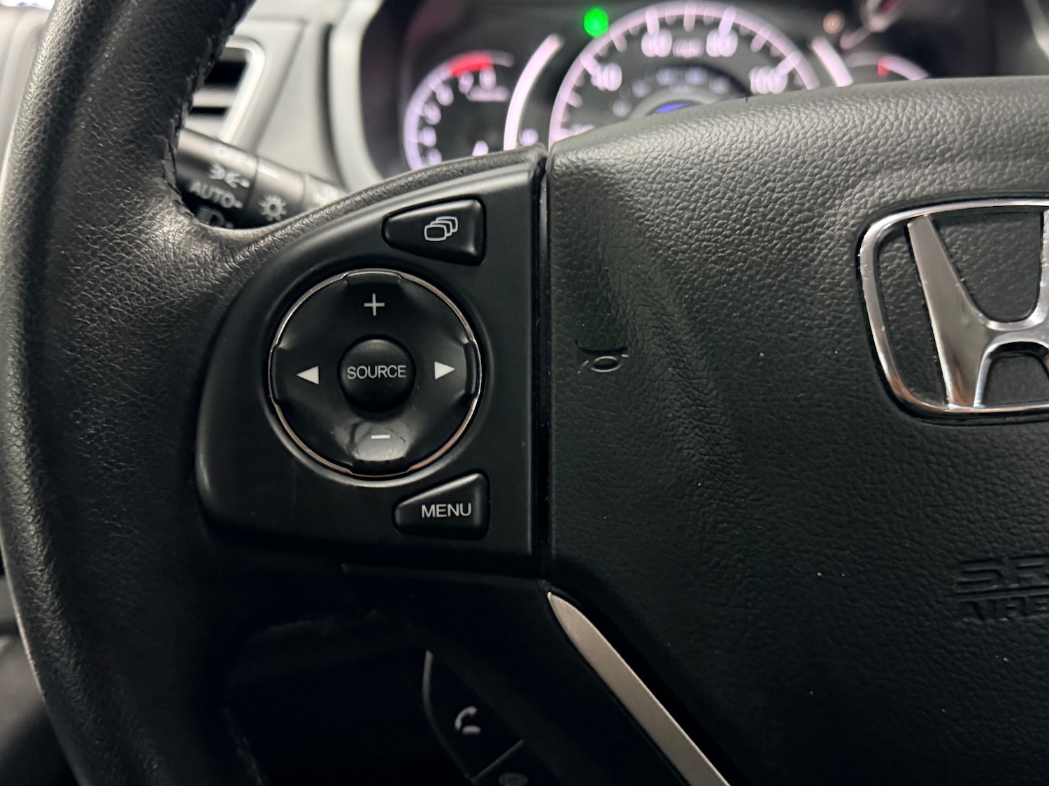 Used Honda CR-V 2017 for sale - 76945504: Photo 29