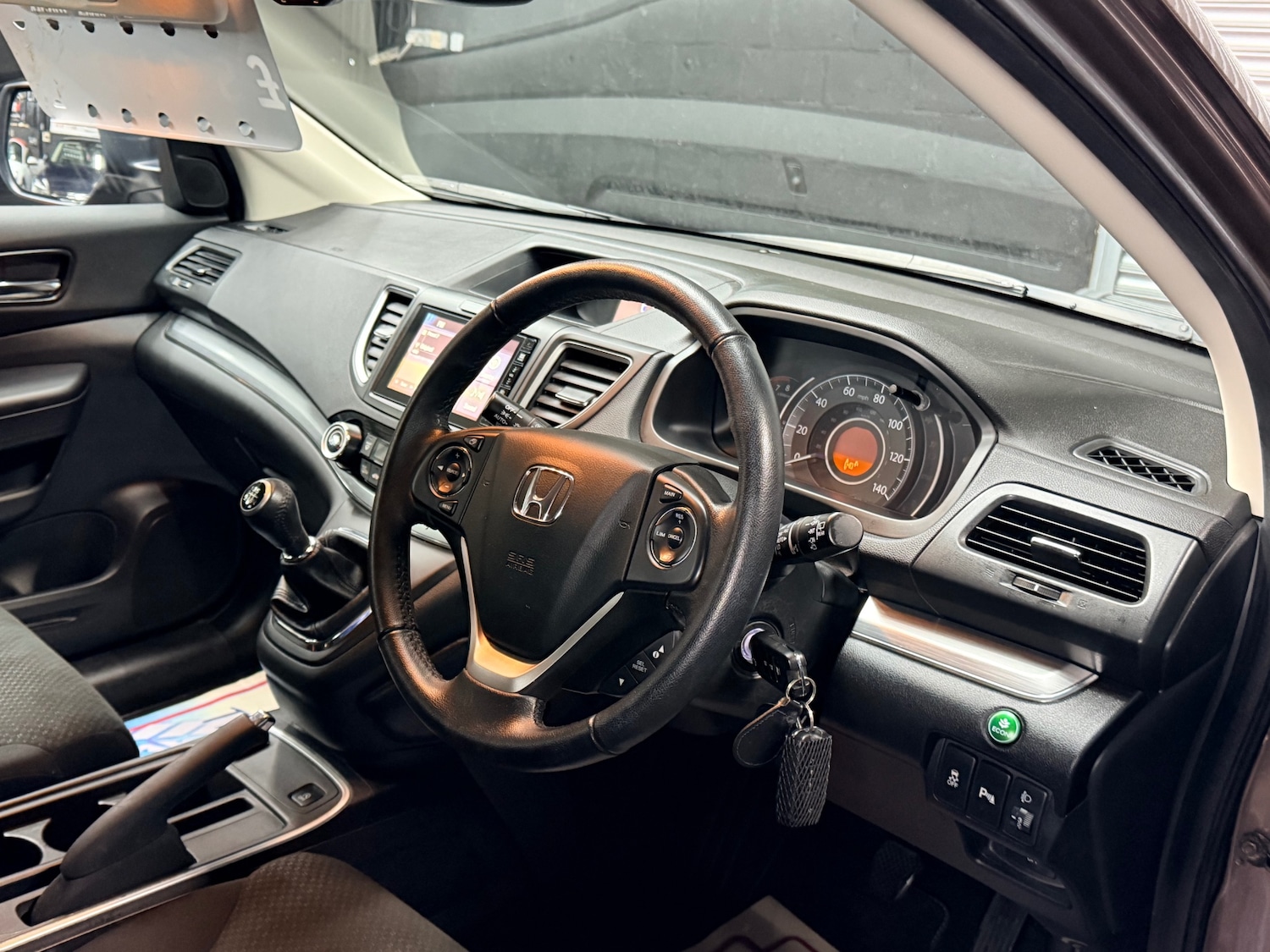 Used Honda CR-V 2017 for sale - 76945504: Photo 33