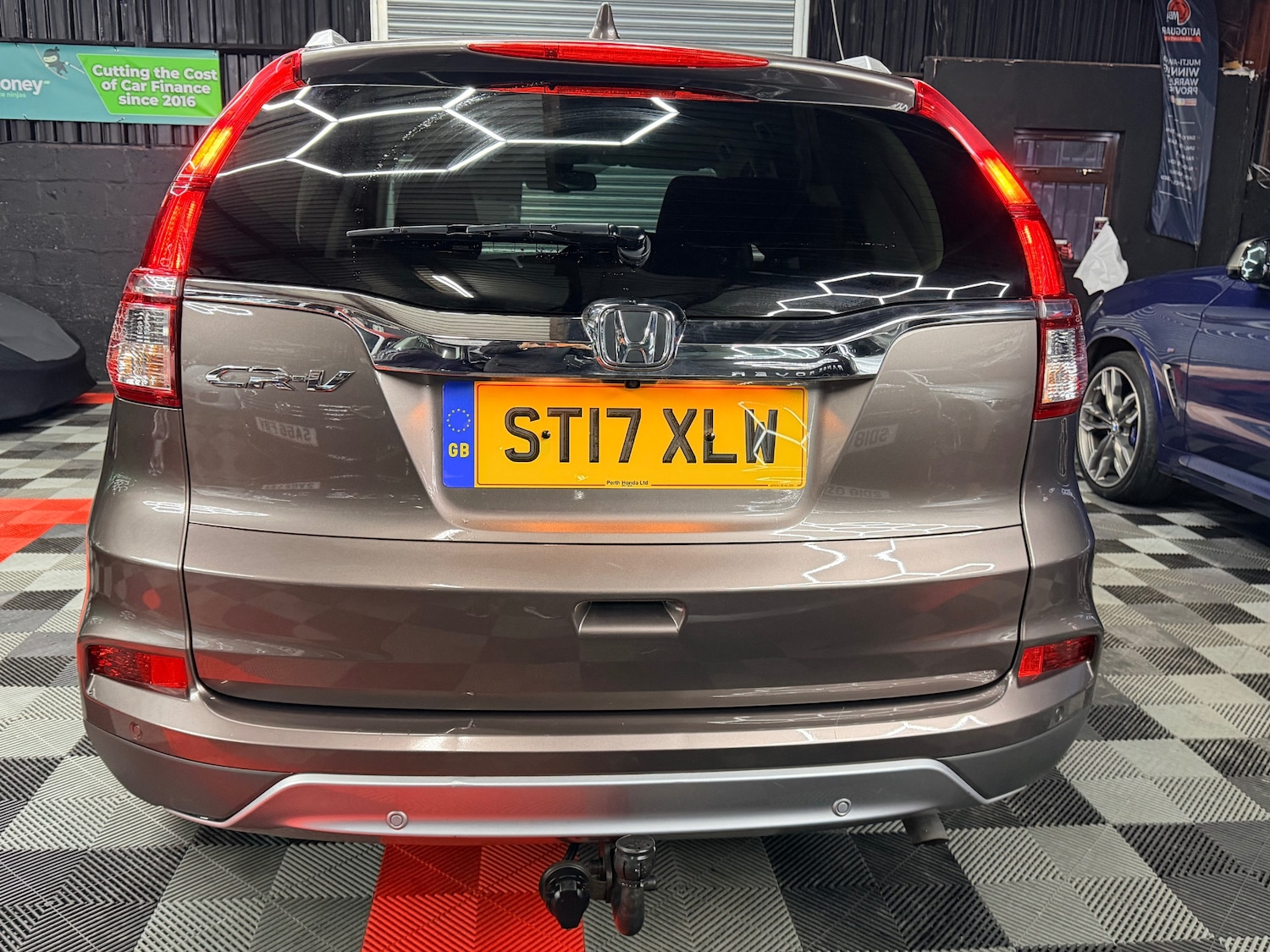 Used Honda CR-V 2017 for sale - 76945504: Photo 5