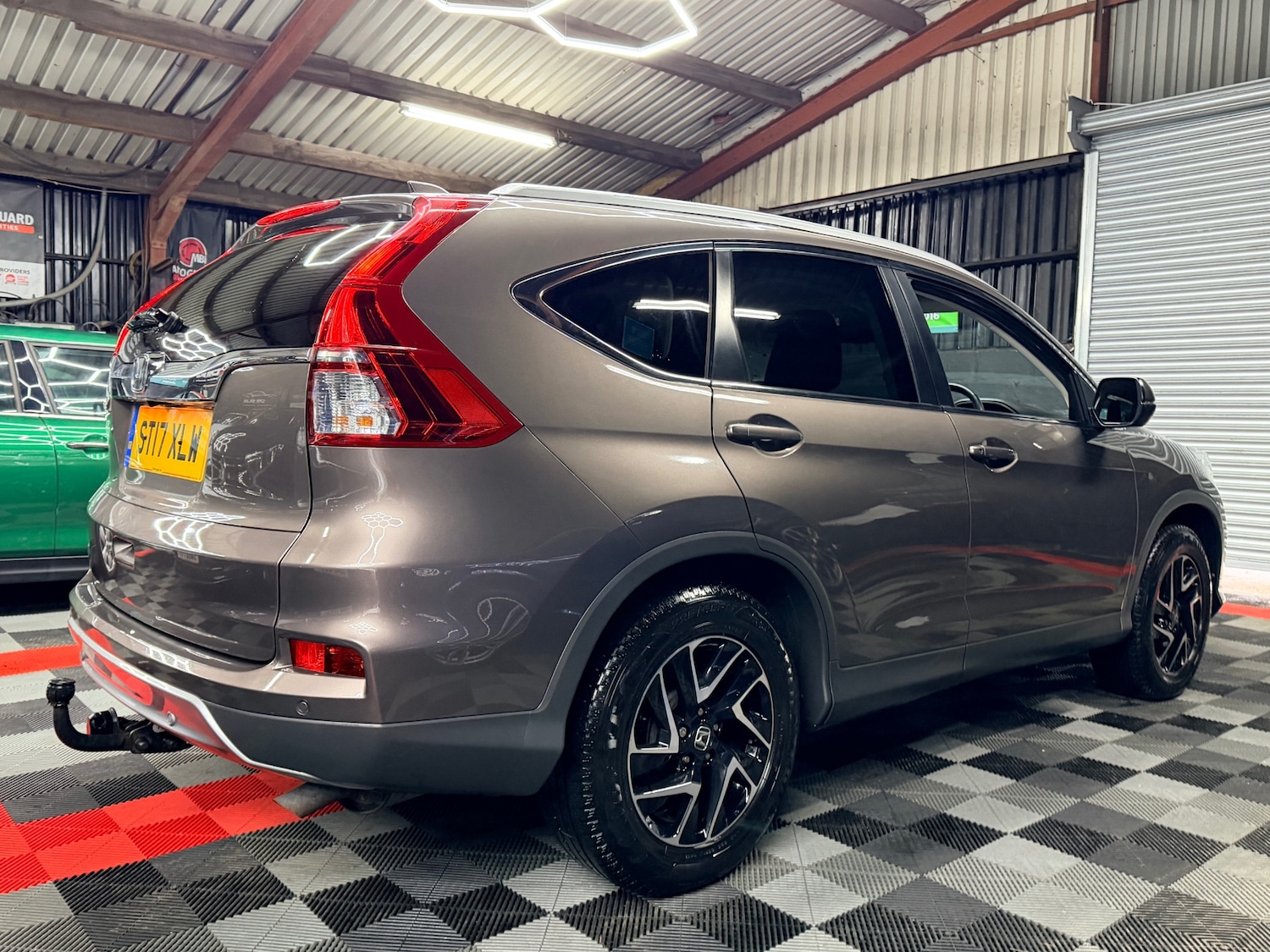 Used Honda CR-V 2017 for sale - 76945504: Photo 6