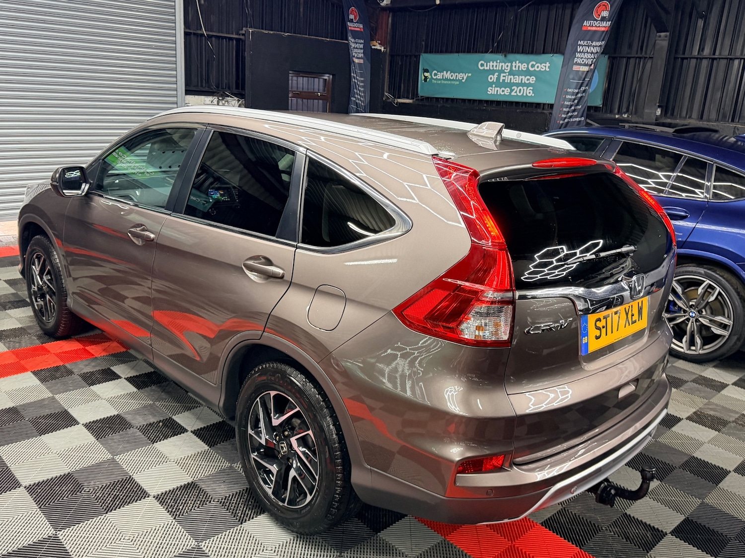 Used Honda CR-V 2017 for sale - 76945504: Photo 9