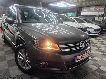 Volkswagen - Tiguan