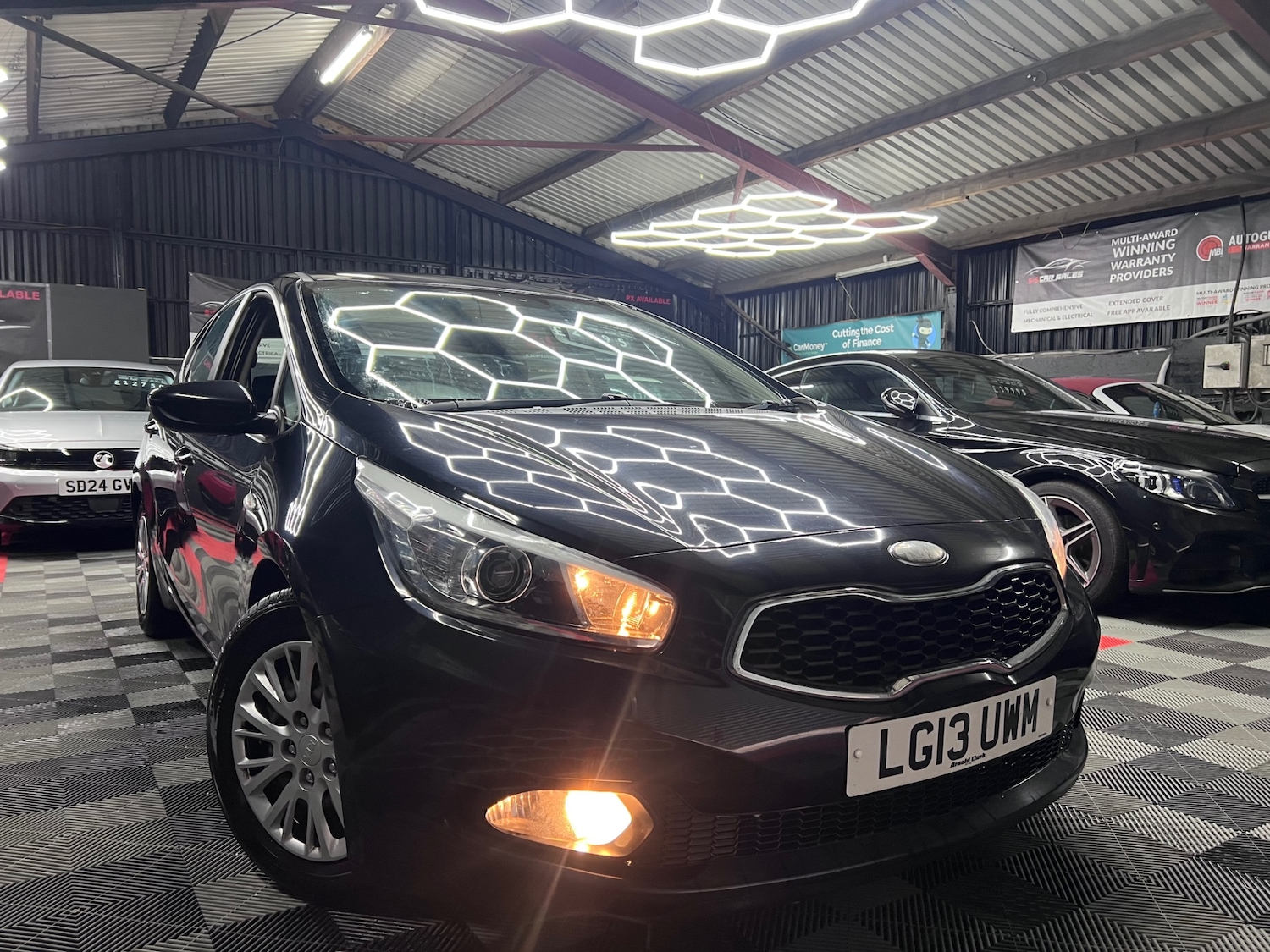 Used Kia Ceed 2013 for sale - 76156595: Photo 1
