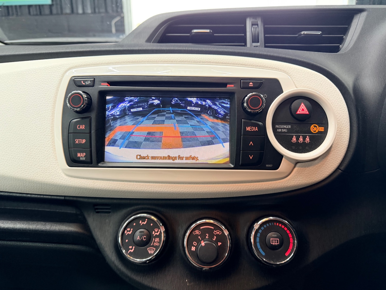 Used Toyota Yaris 2013 for sale - 77846755: Photo 14