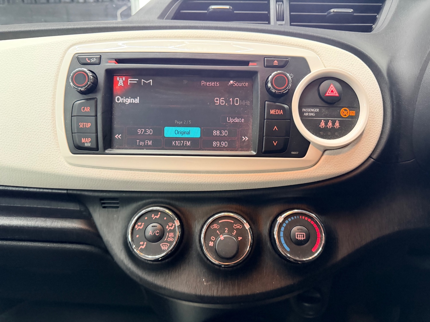 Used Toyota Yaris 2013 for sale - 77846755: Photo 15