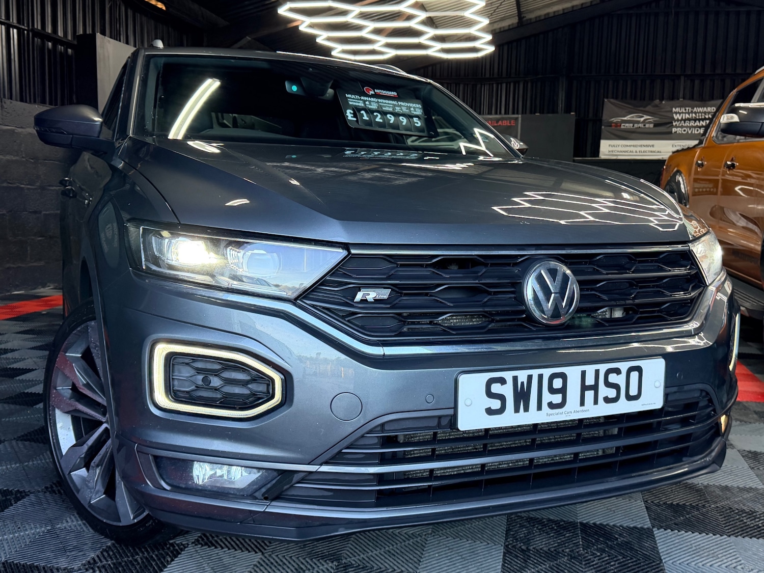 Used Volkswagen T-Roc 2019 for sale - 77162382: Photo 1