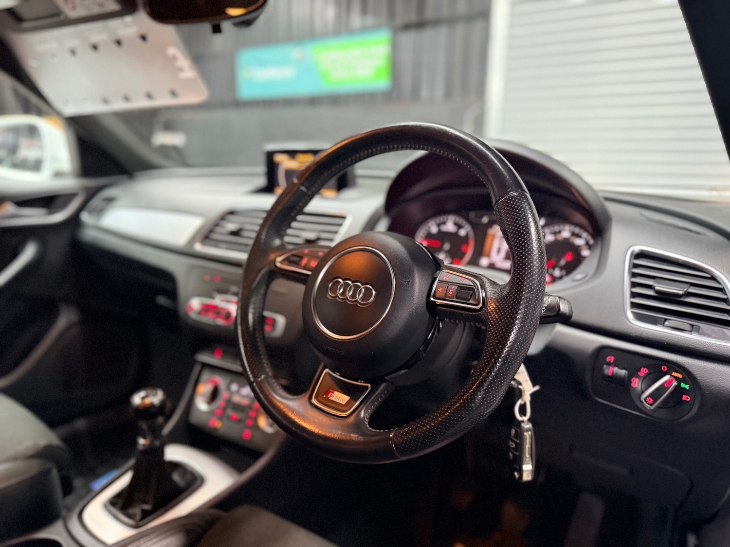 Used Audi Q3 2013 for sale - 77459872: Photo 21