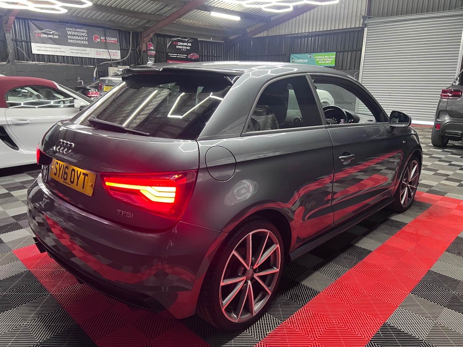 Used Audi A1 2016 for sale - 76374645: Photo 2
