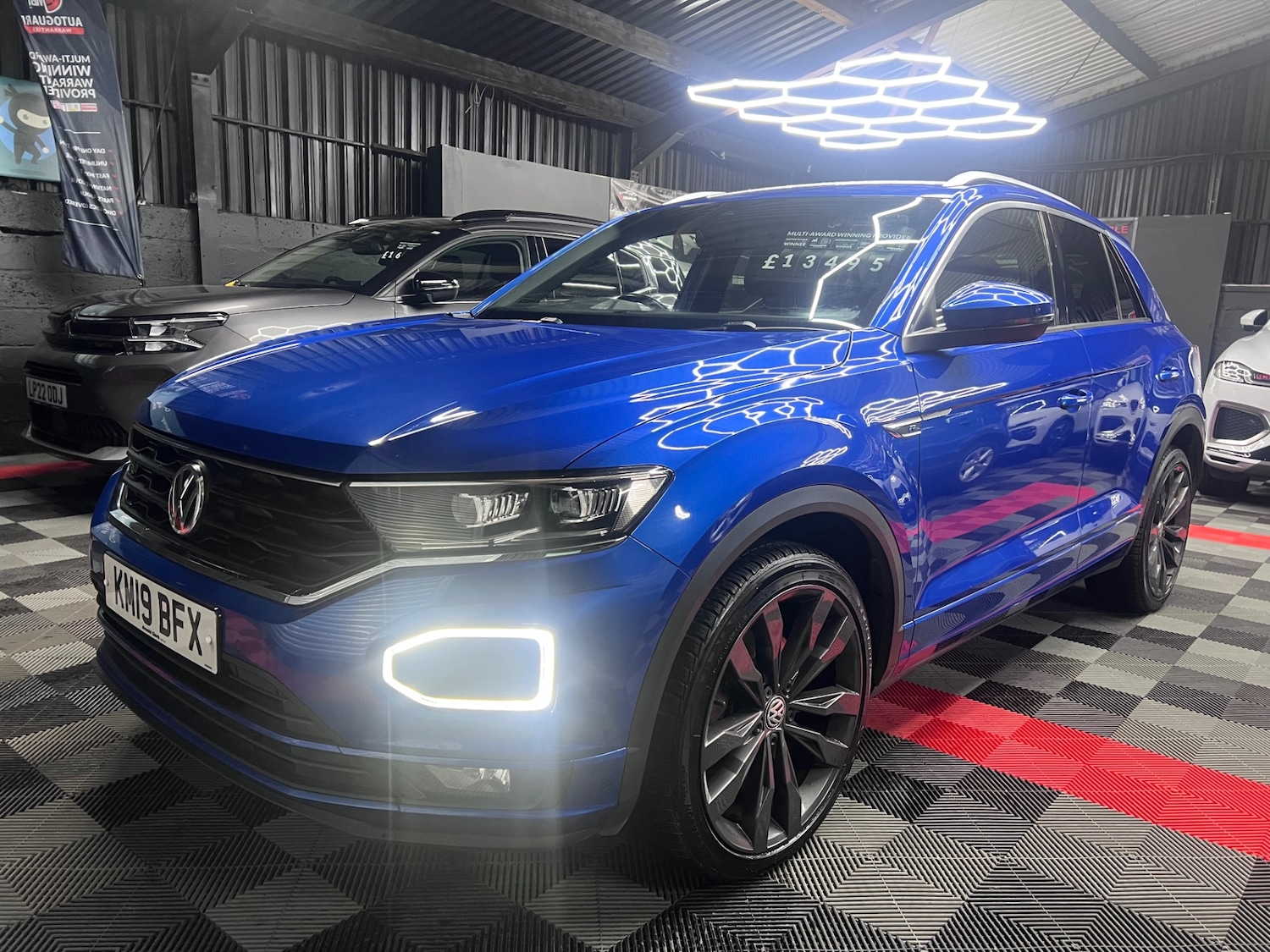 Used Volkswagen T-Roc 2019 for sale - 76198787: Photo 4