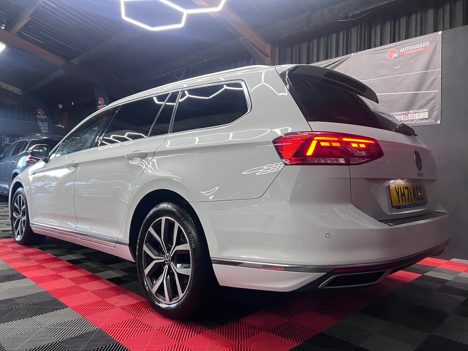 Used Volkswagen Passat 2021 for sale - 76437978: Photo 11