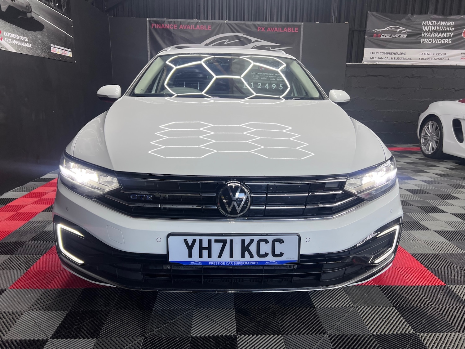 Used Volkswagen Passat 2021 for sale - 76437978: Photo 2