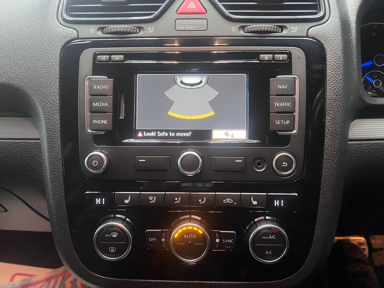 Used Volkswagen Scirocco 2013 for sale - 78091829: Photo 21