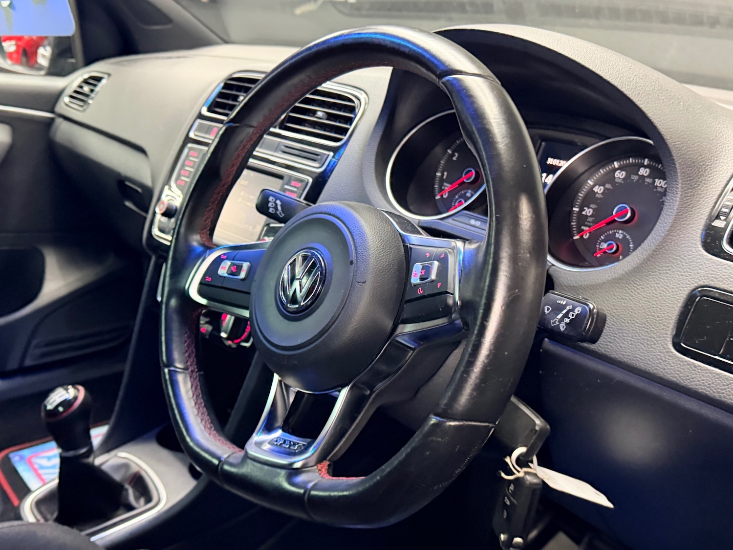 Used Volkswagen Polo 2015 for sale - 77392648: Photo 11