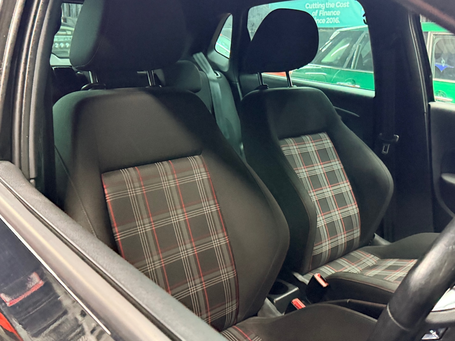 Used Volkswagen Polo 2015 for sale - 77392648: Photo 14