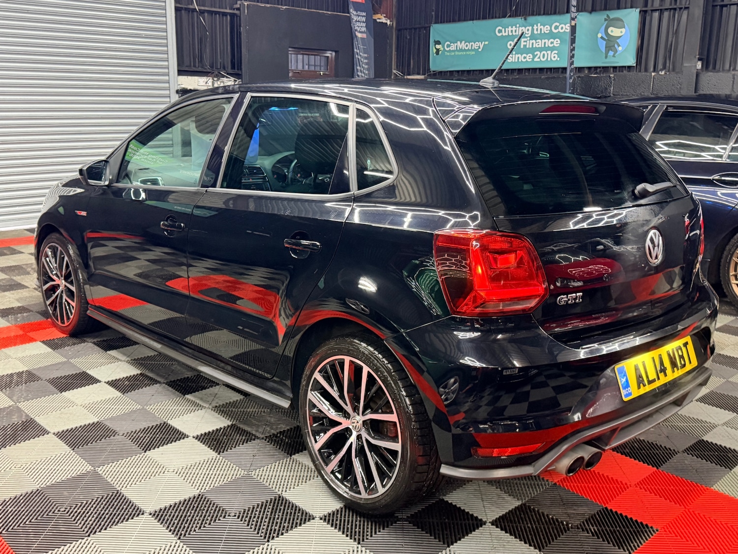 Used Volkswagen Polo 2015 for sale - 77392648: Photo 4