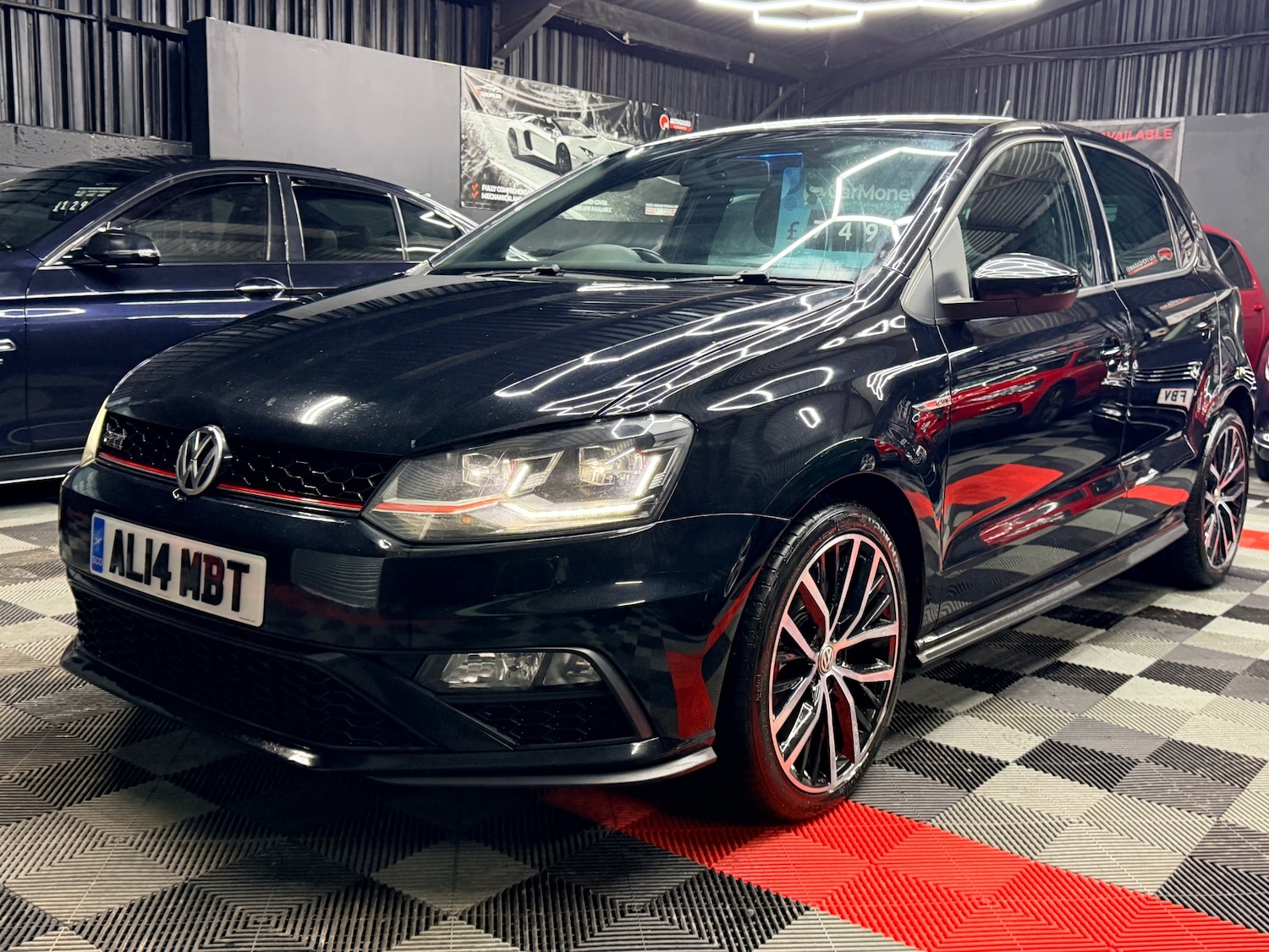 Used Volkswagen Polo 2015 for sale - 77392648: Photo 6