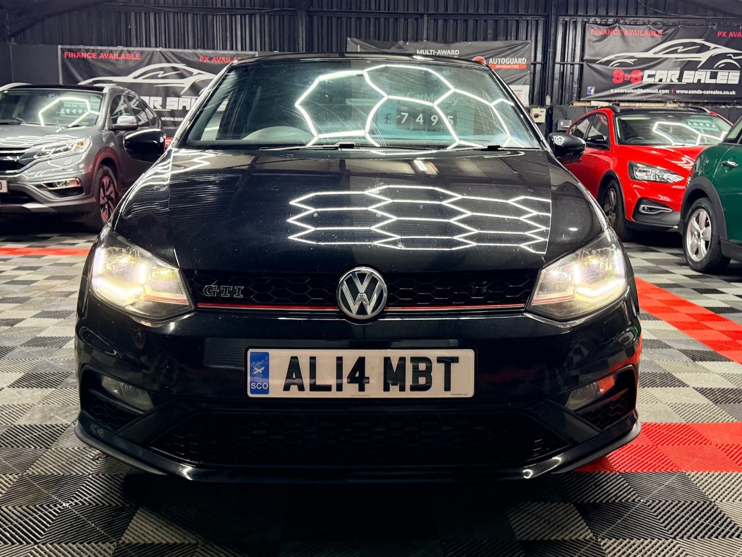 Used Volkswagen Polo 2015 for sale - 77392648: Photo 7