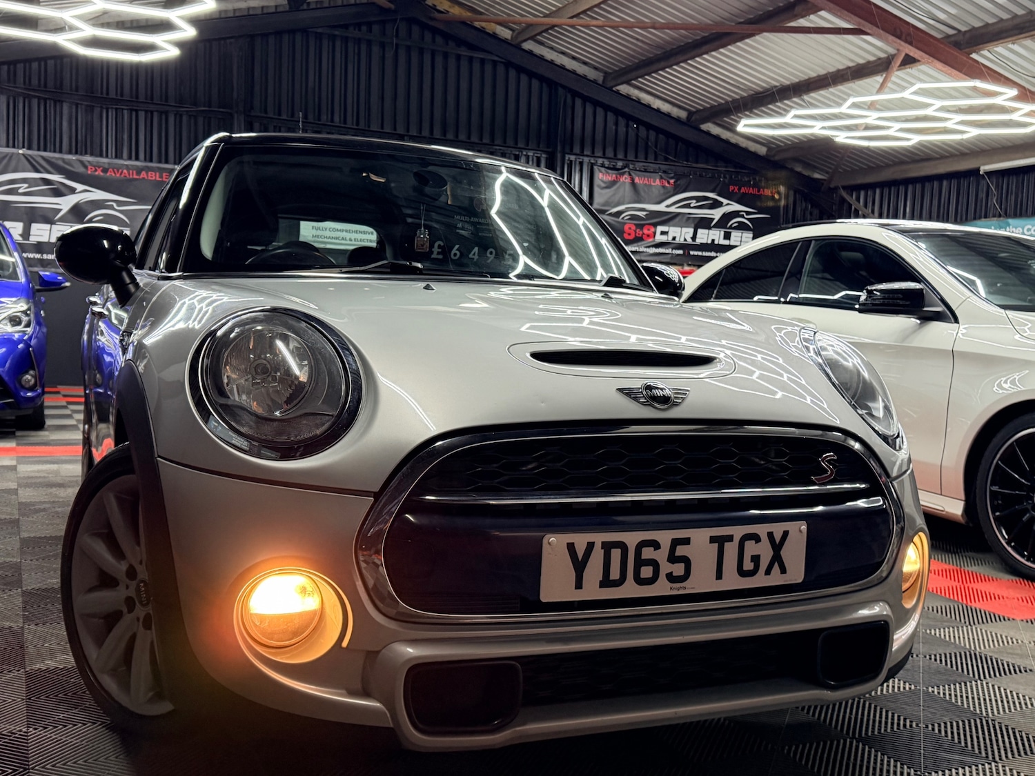 Used MINI Hatch 2015 for sale - 77061372: Photo 1