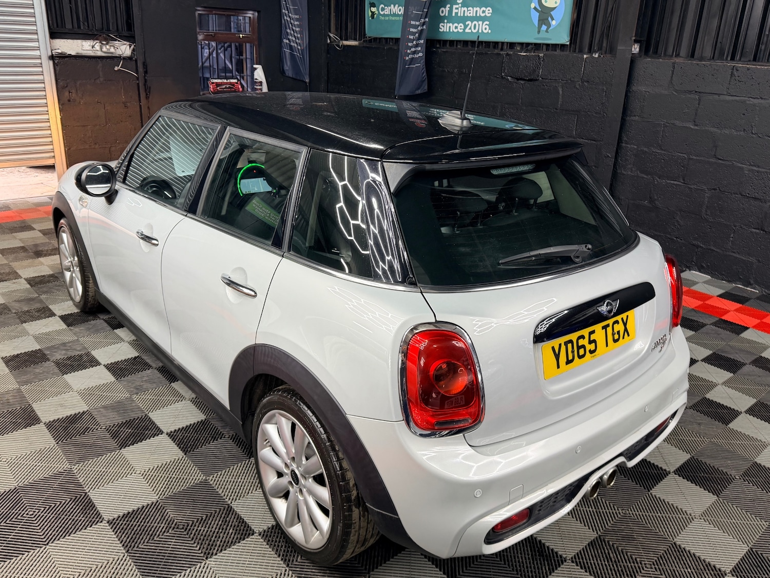 Used MINI Hatch 2015 for sale - 77061372: Photo 9