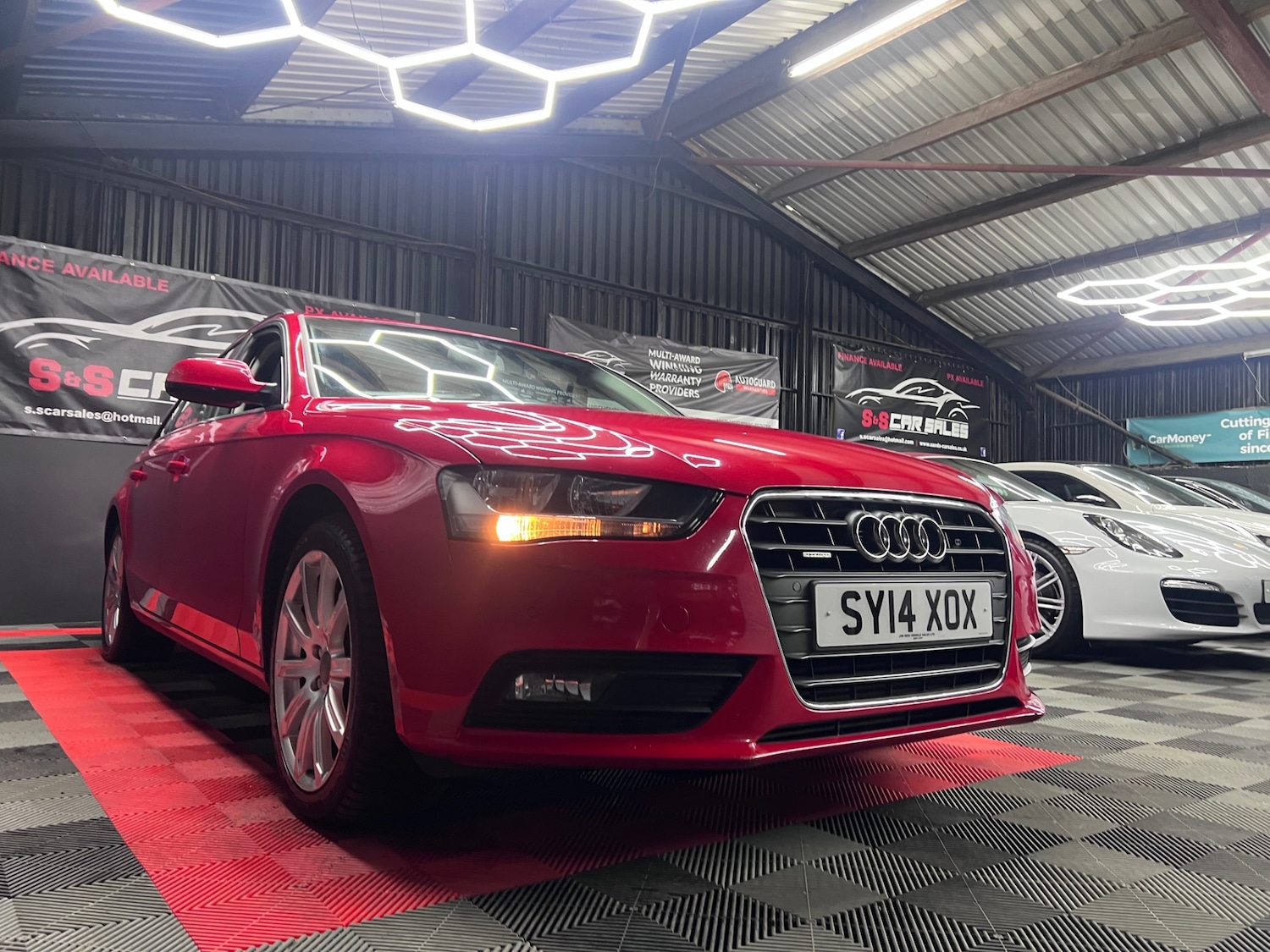 Used Audi A4 2014 for sale - 76374247: Photo 14