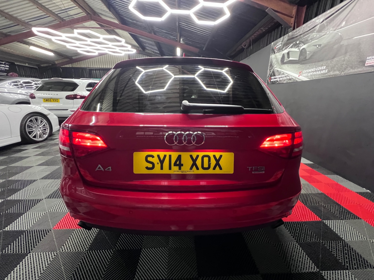 Used Audi A4 2014 for sale - 76374247: Photo 4