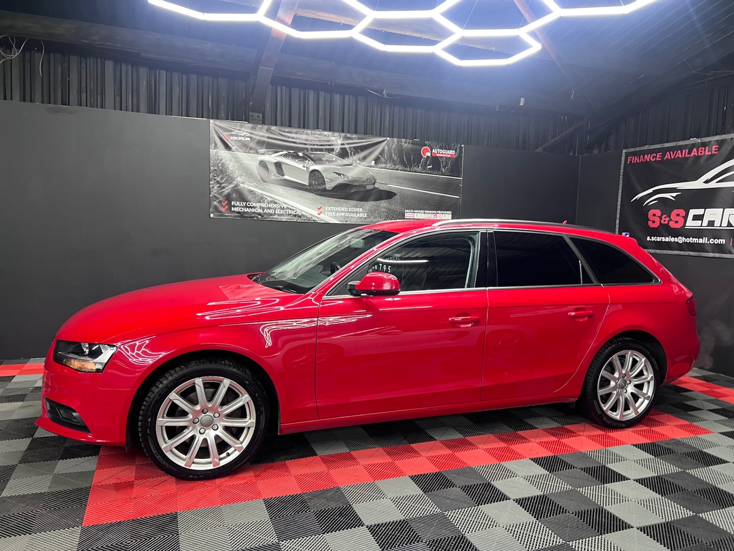 Used Audi A4 2014 for sale - 76374247: Photo 6