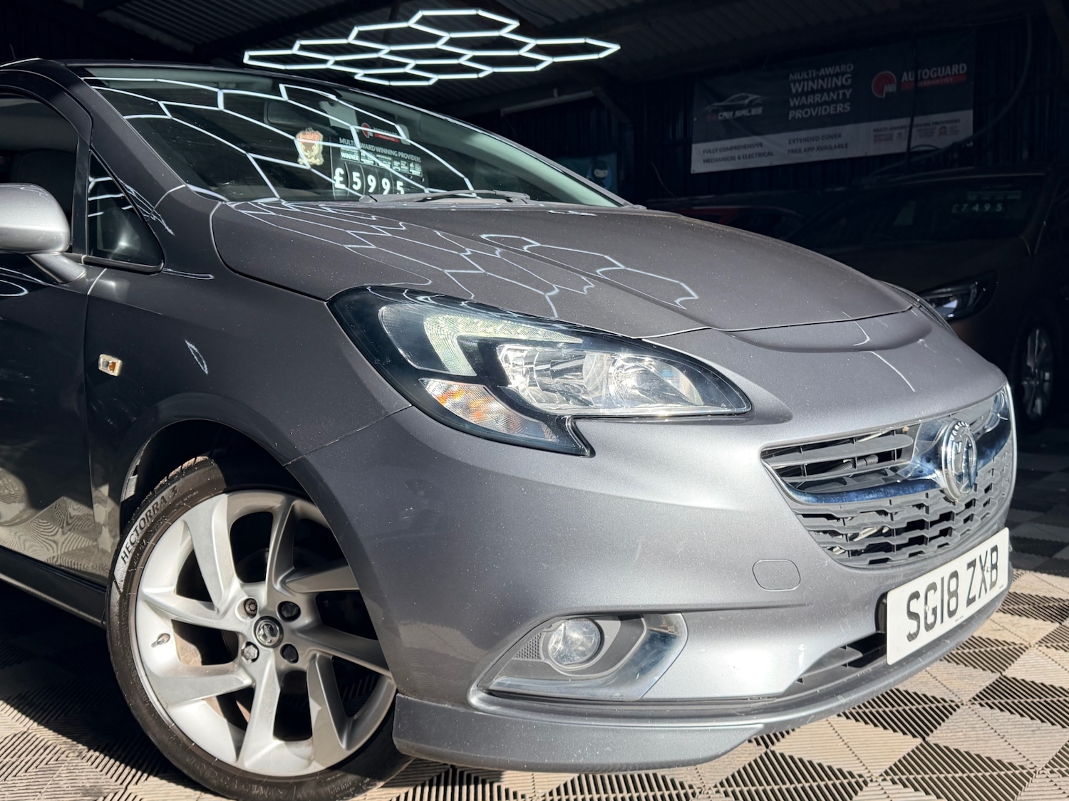 Used Vauxhall Corsa 2018 for sale - 78222696: Photo 2