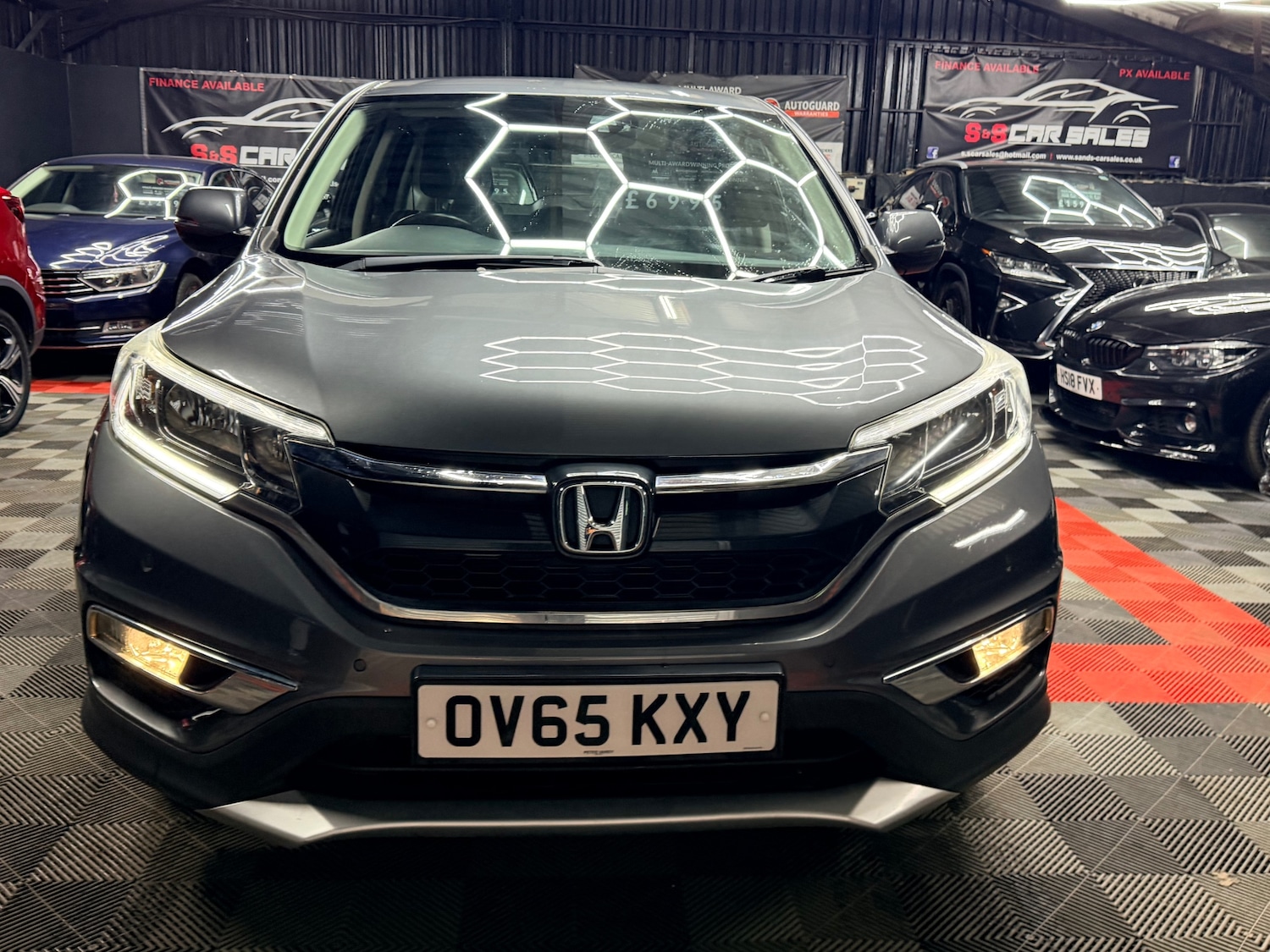 Used Honda CR-V 2015 for sale - 77742990: Photo 4