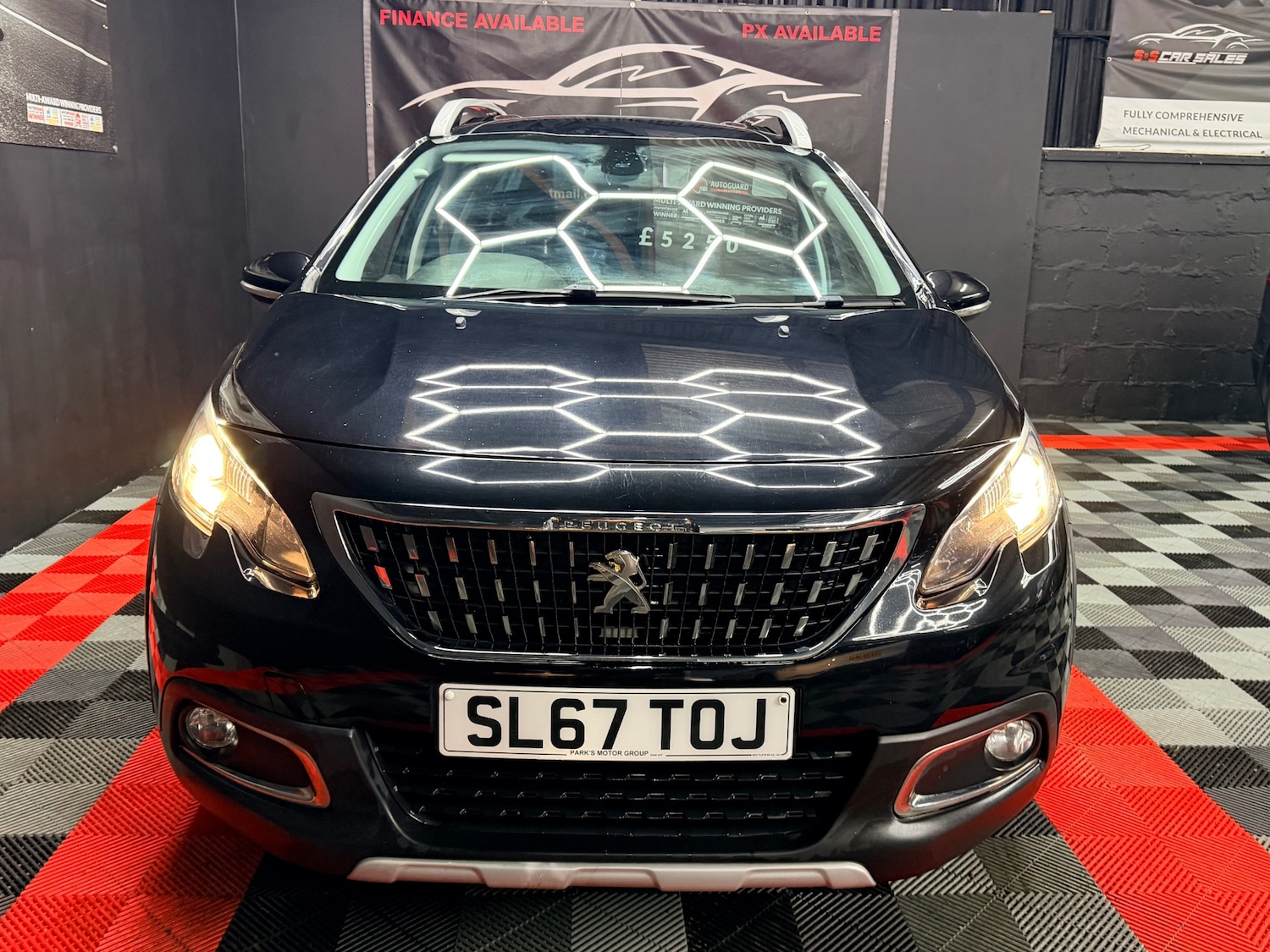 Used Peugeot 2008 2017 for sale - 76820011: Photo 10