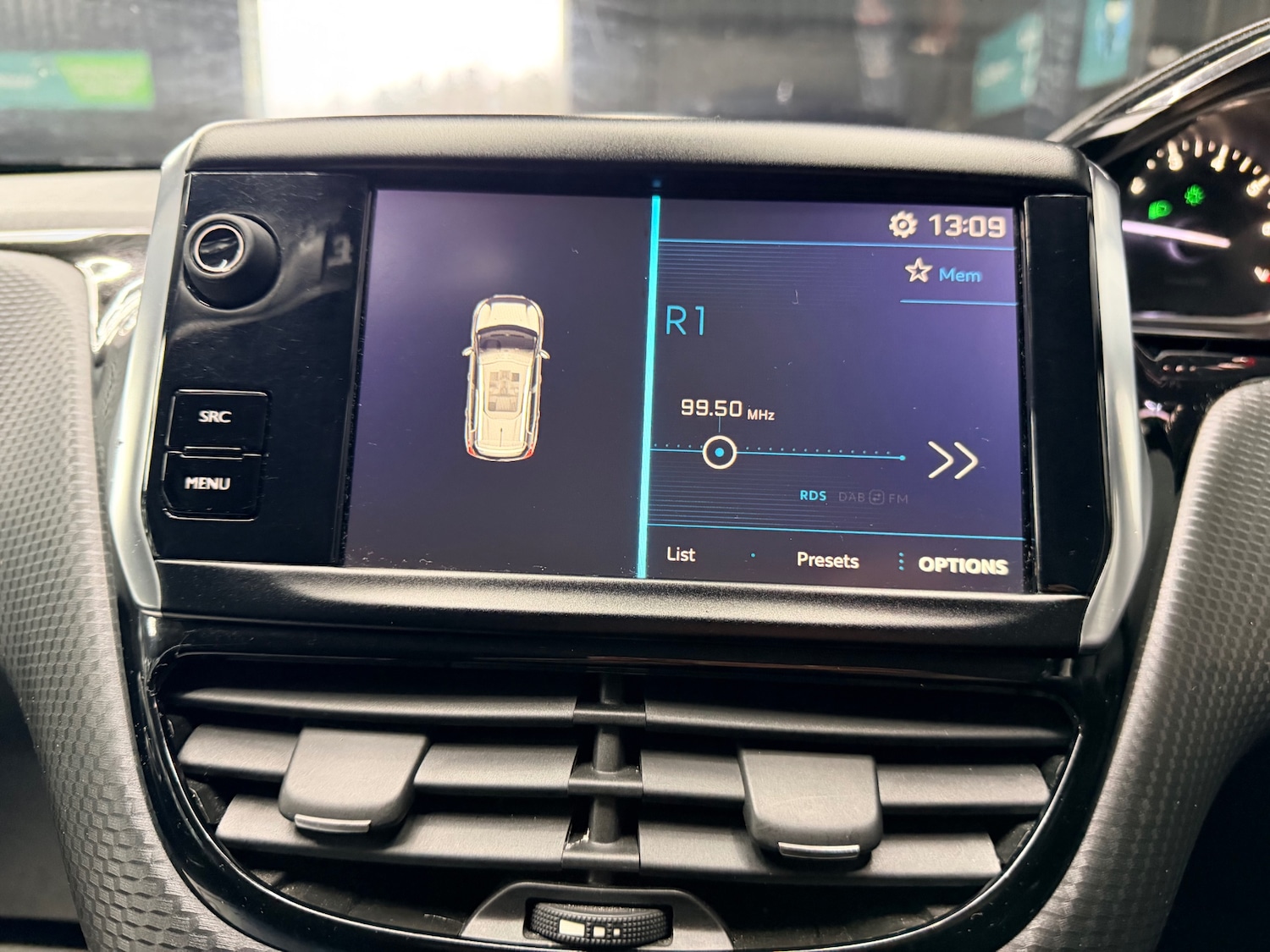 Used Peugeot 2008 2017 for sale - 76820011: Photo 27