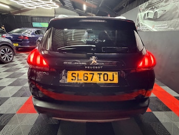 Used Peugeot 2008 2017 for sale - 76820011: Photo