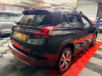 Used Peugeot 2008 2017 for sale - 76820011: Photo