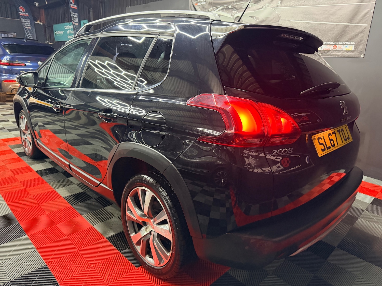 Used Peugeot 2008 2017 for sale - 76820011: Photo 6