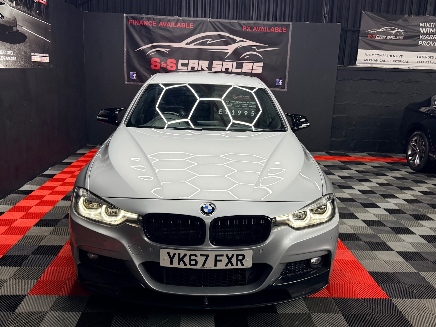 Used BMW 3 Series 2018 for sale - 76846010: Photo 11