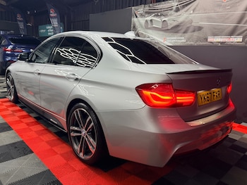 Used BMW 3 Series 2018 for sale - 76846010: Photo