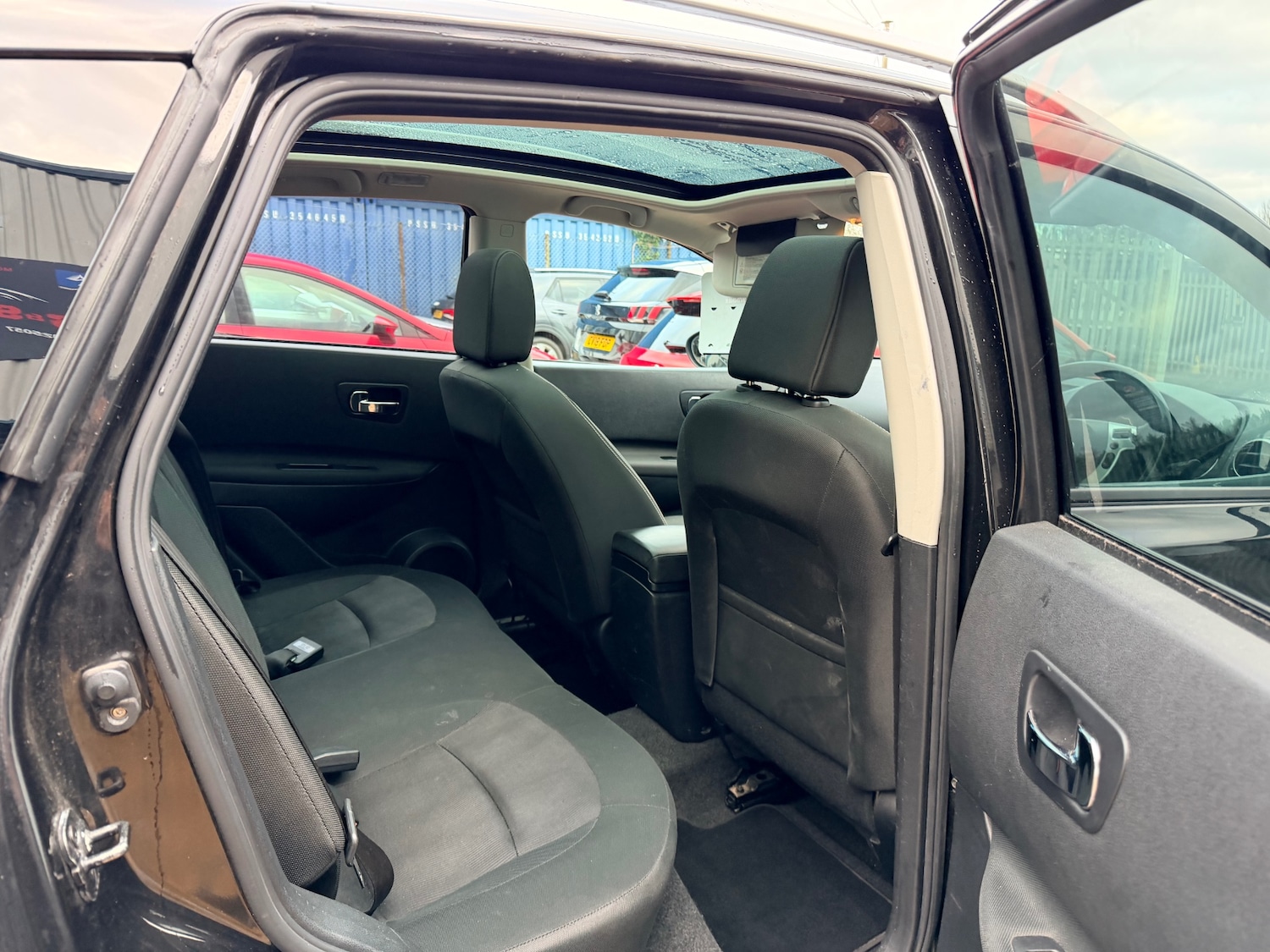 Used Nissan Qashqai 2012 for sale - 76589736: Photo 10