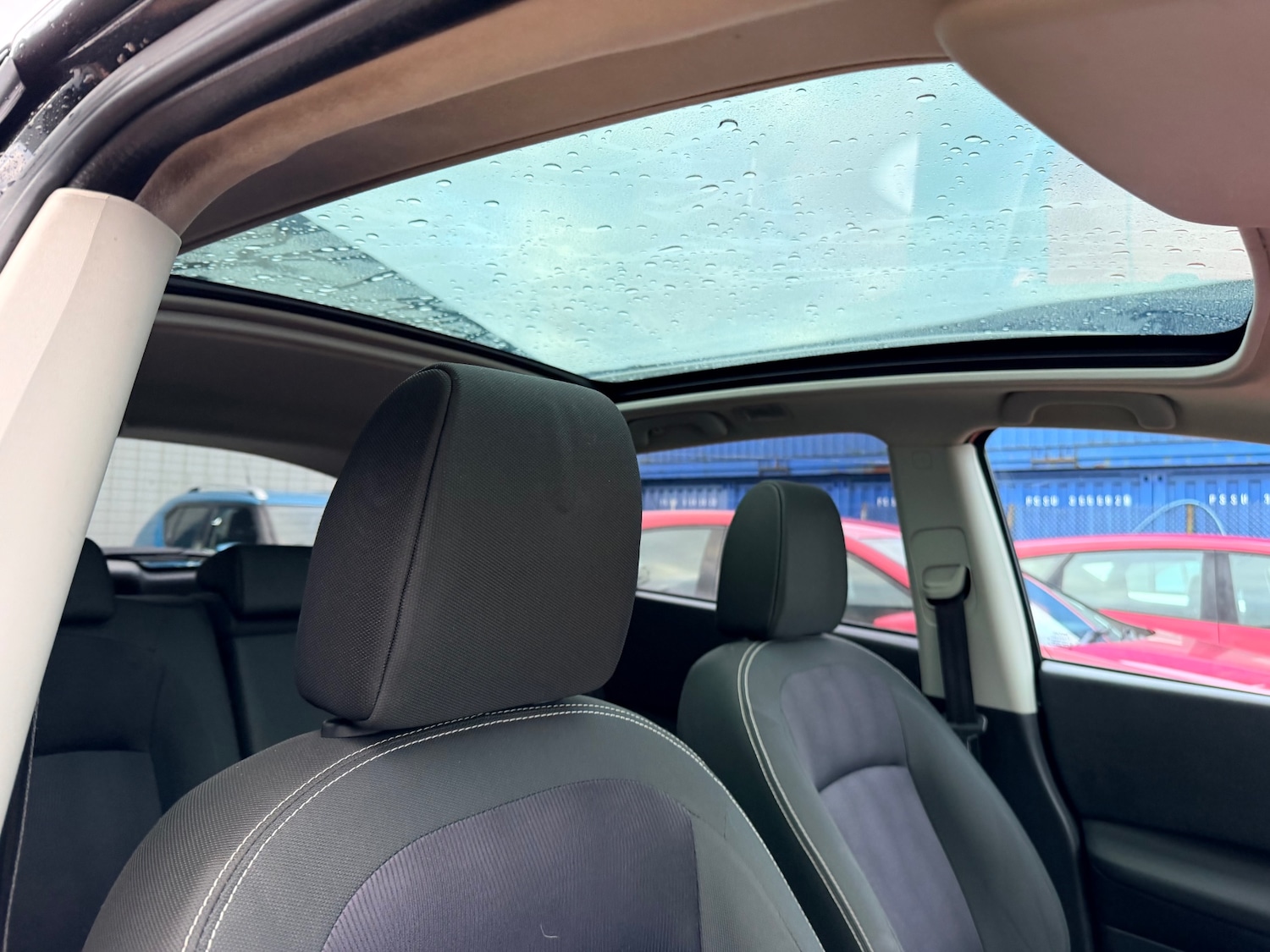 Used Nissan Qashqai 2012 for sale - 76589736: Photo 15