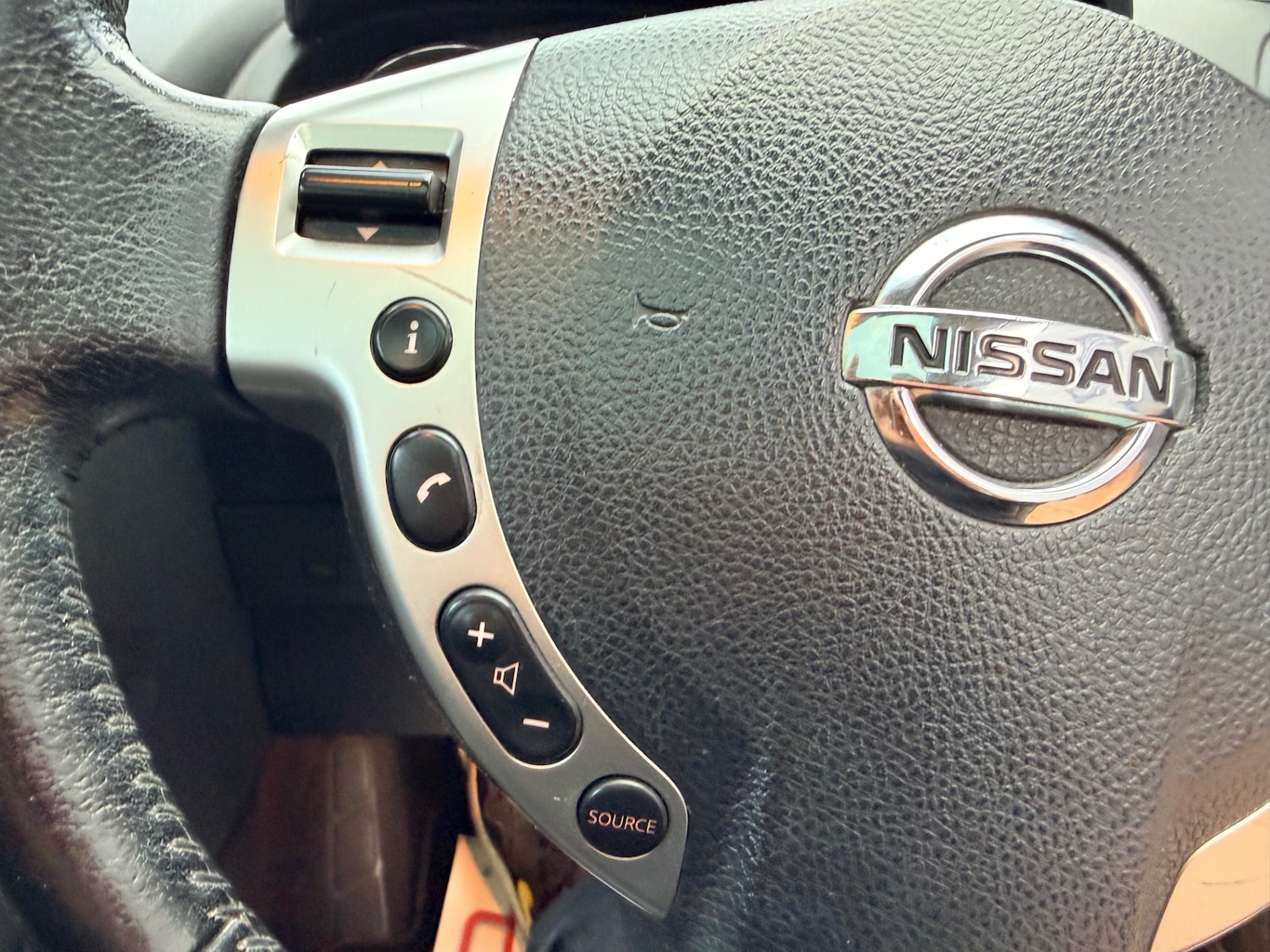 Used Nissan Qashqai 2012 for sale - 76589736: Photo 17