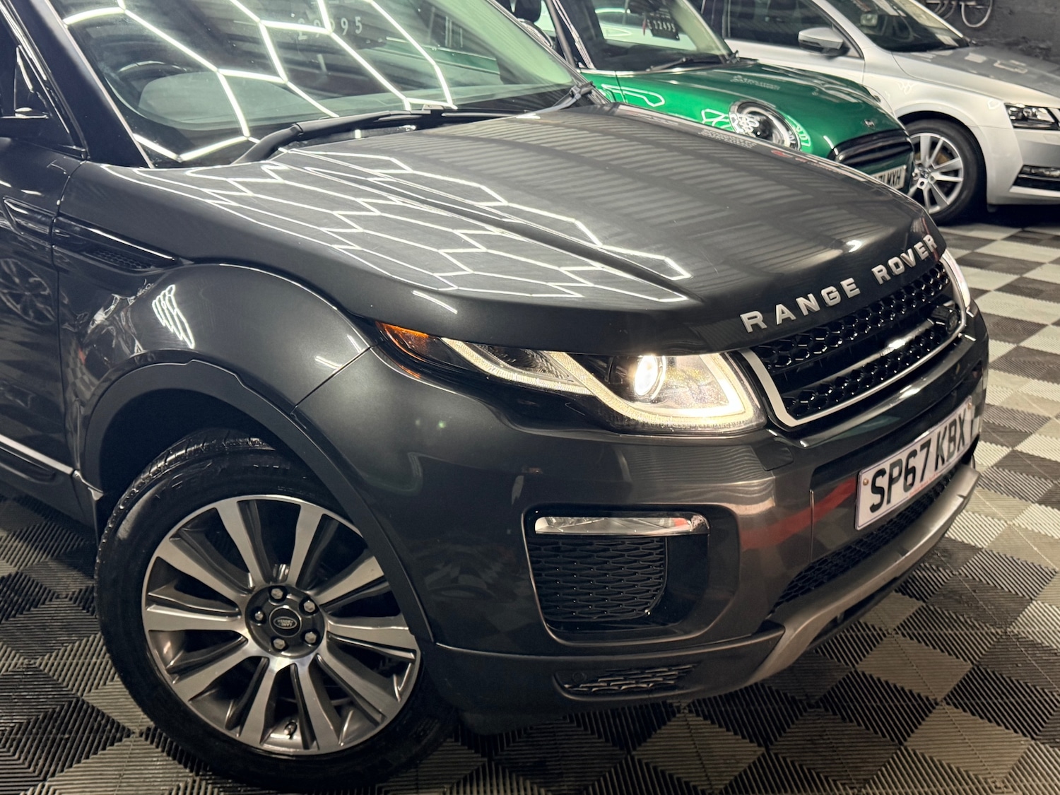 Used Land Rover Range Rover Evoque 2017 for sale - 76945944: Photo 2