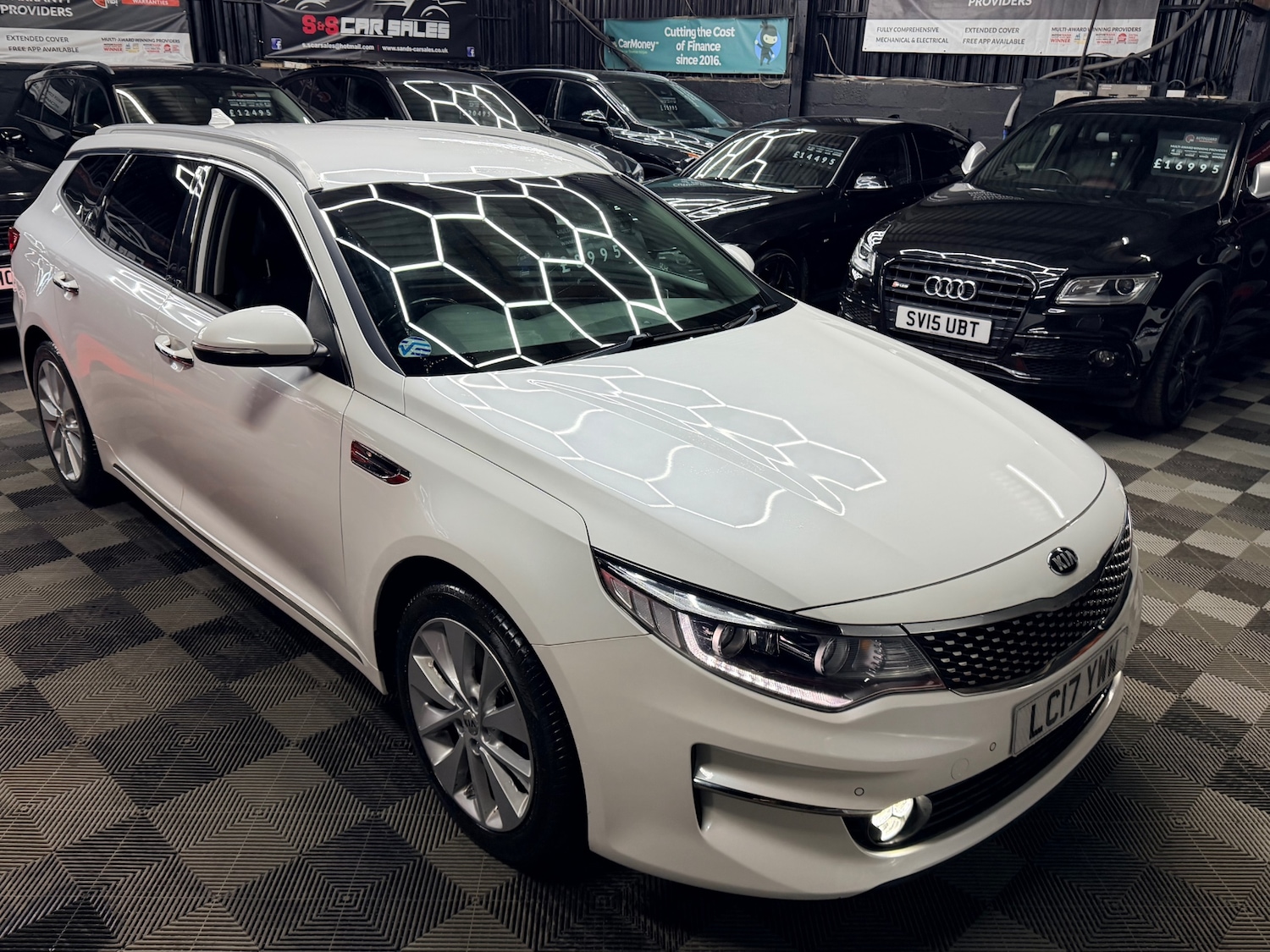 Used Kia Optima 2017 for sale - 77778212: Photo 4