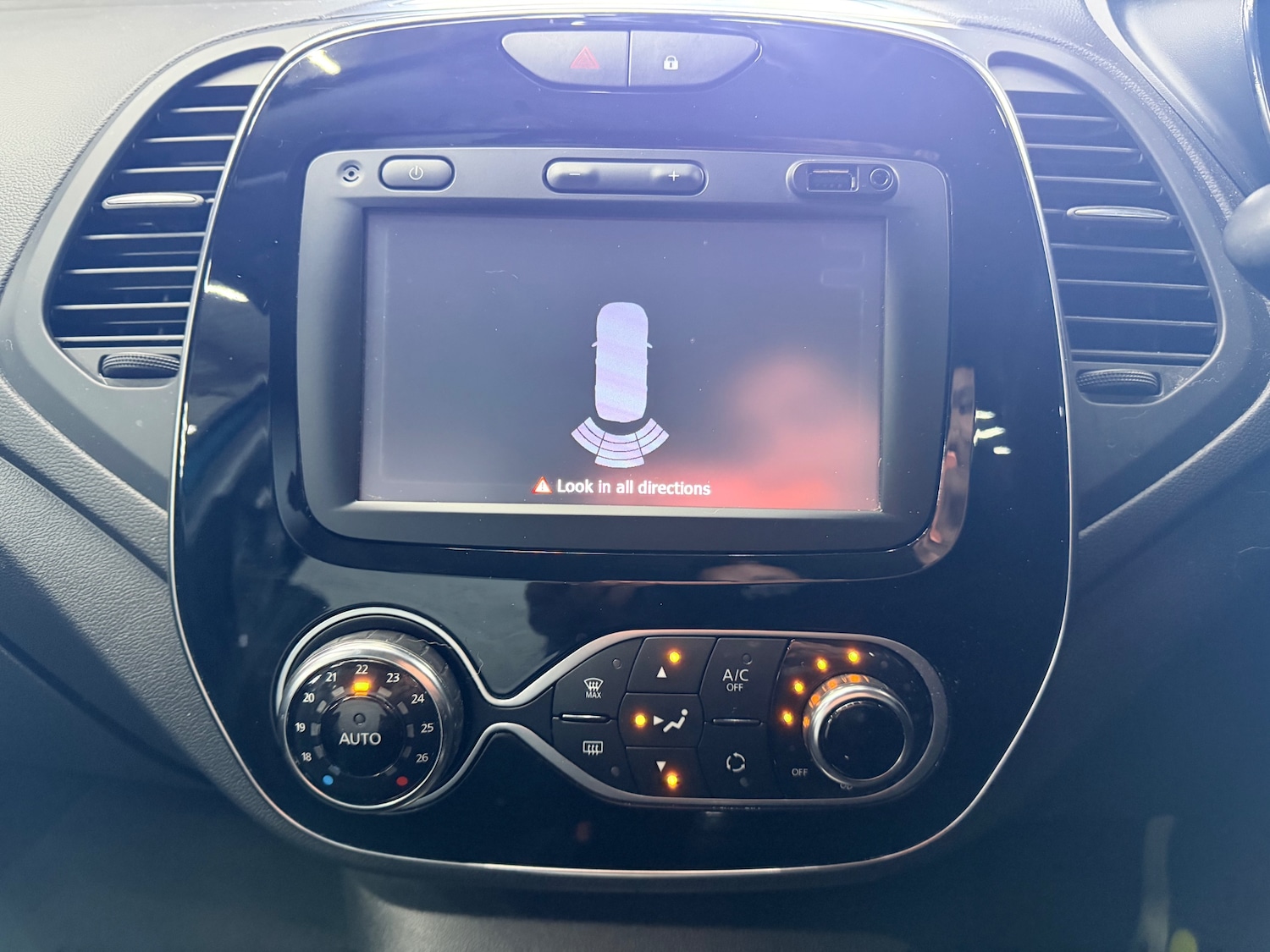 Used Renault Trafic 2018 for sale - 77213363: Photo 19