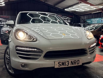 Used Porsche Cayenne 2013 for sale - 78155692: Photo