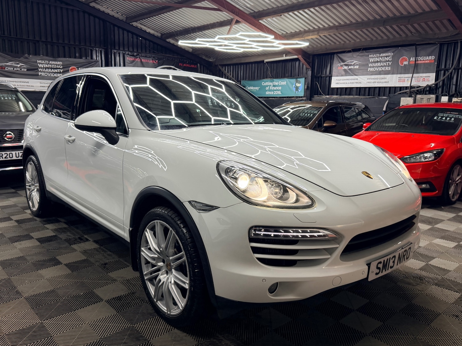 Used Porsche Cayenne 2013 for sale - 78155692: Photo 3