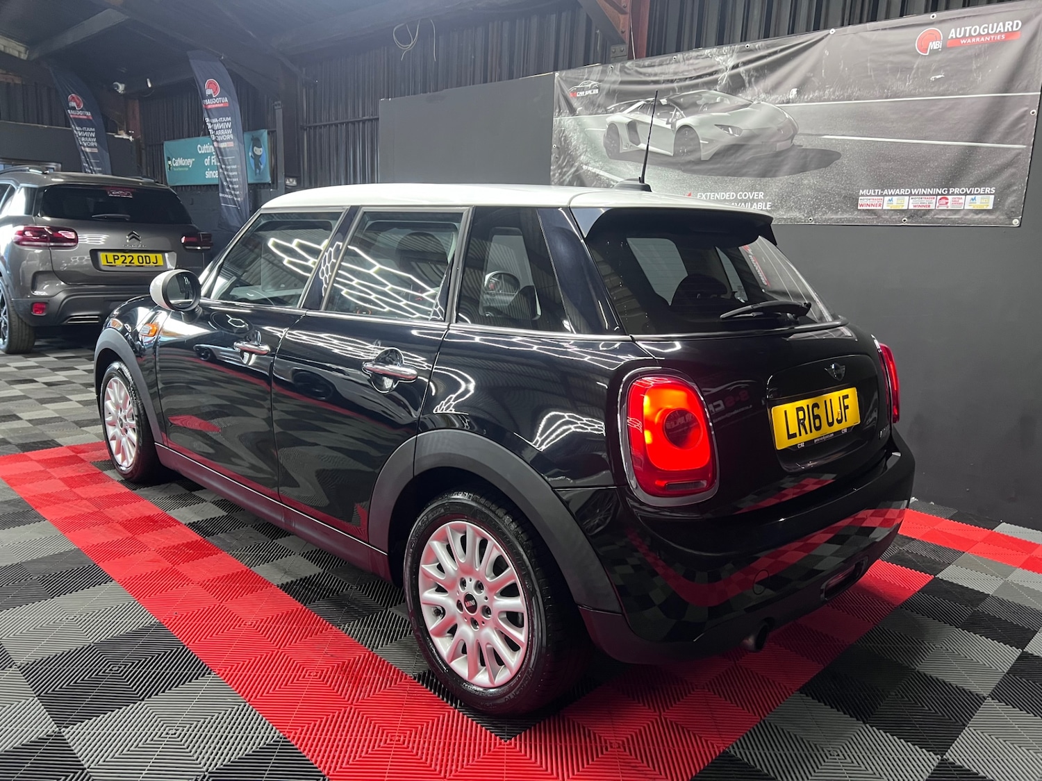Used MINI Hatch 2016 for sale - 76384582: Photo 3