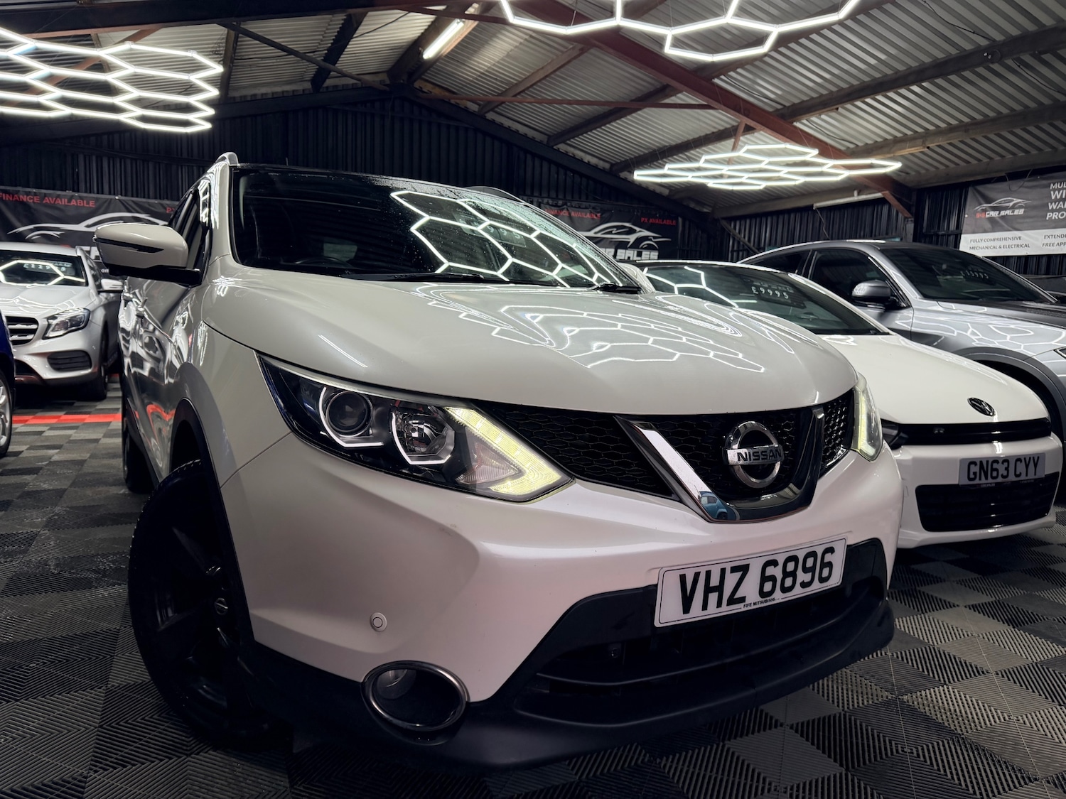 Used Nissan Qashqai 2015 for sale - 76614804: Photo 1