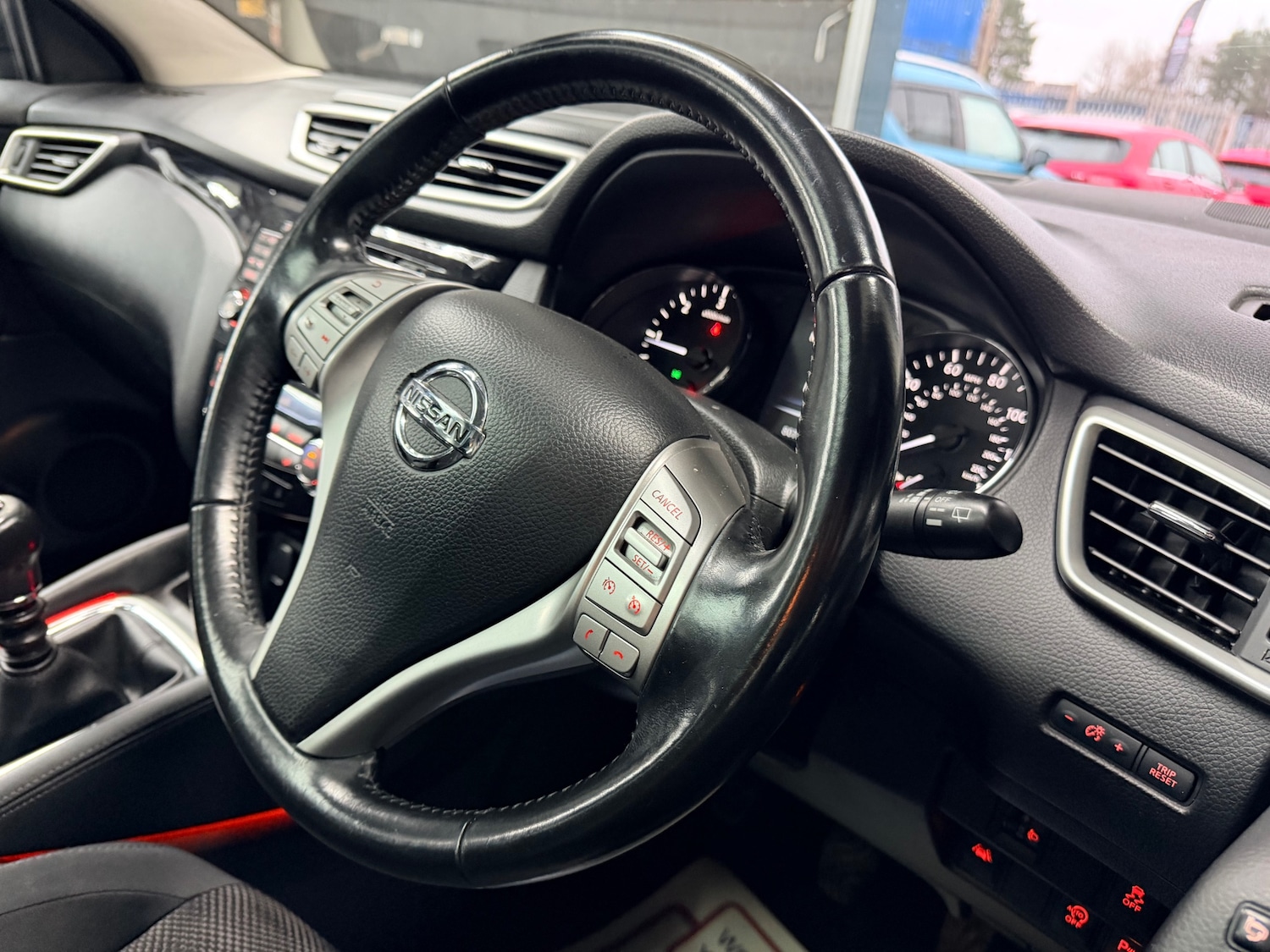 Used Nissan Qashqai 2015 for sale - 76614804: Photo 9